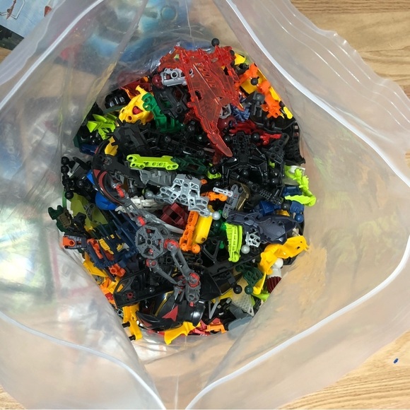 Lego Mixed Bag Building Blocs W/ Instruction Books Bionicle Hero Factory - Picture 3 of 10